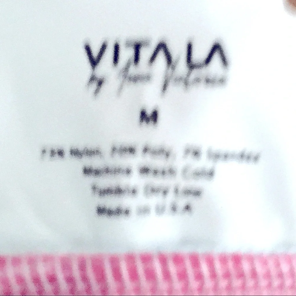 VITA LA x ANNA VICTORIA strappy criss cross racerback yoga top M - Picture 6 of 8